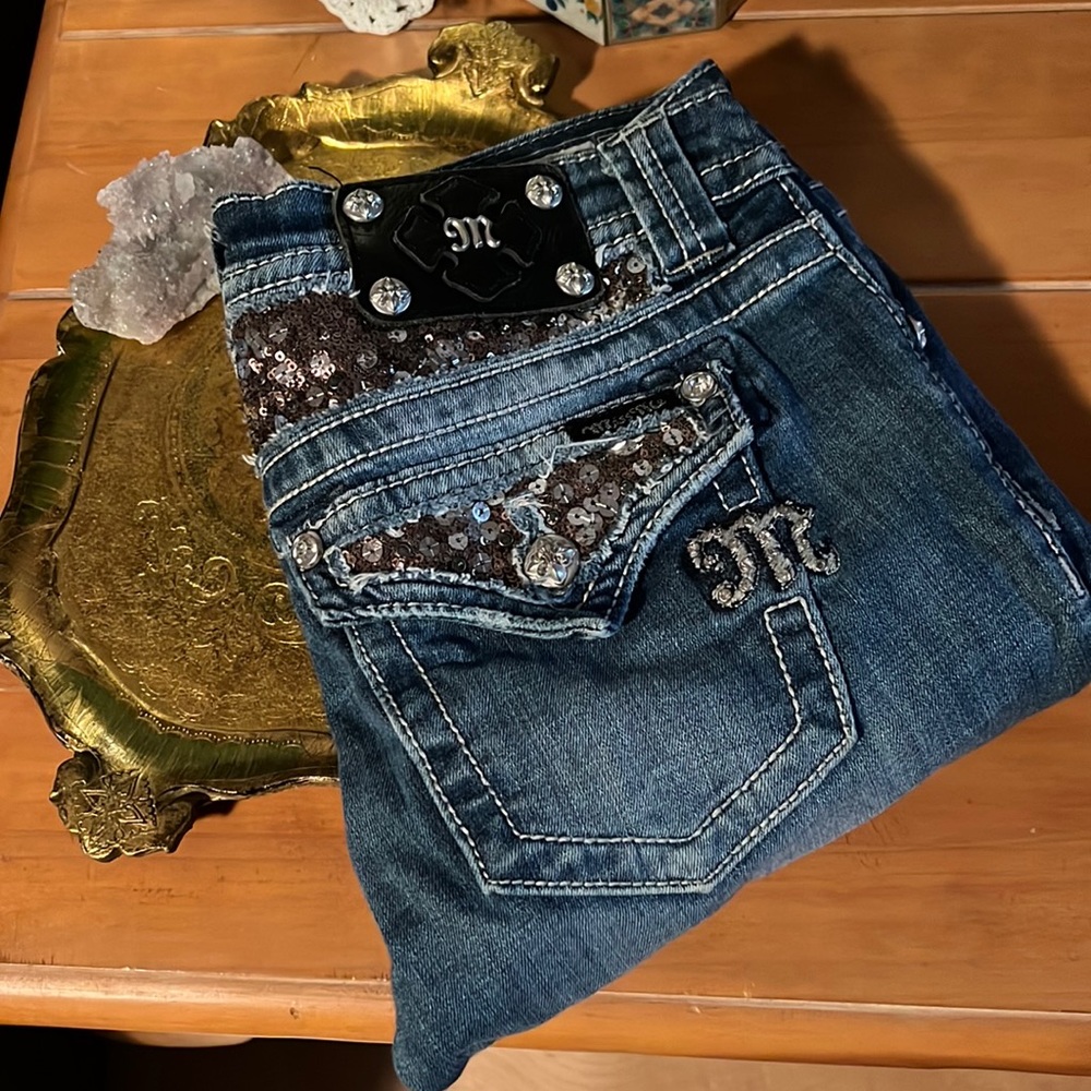 Miss Me Cuffed Capris